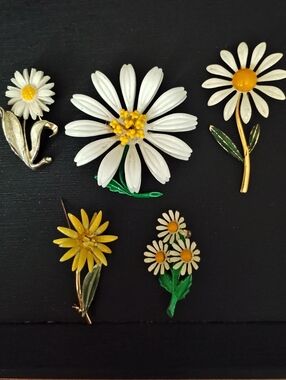 Vintage White and Yellow Daisy Brooch Collection